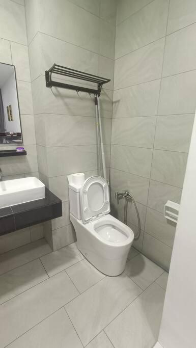 Sky Trees 4 Guests High Floor Nflix Hbo Disney Garden View A1801 조호르 바루 외부 사진
