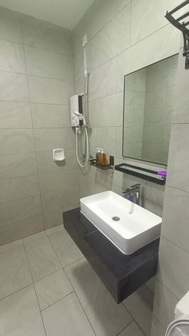 Sky Trees 4 Guests High Floor Nflix Hbo Disney Garden View A1801 조호르 바루 외부 사진